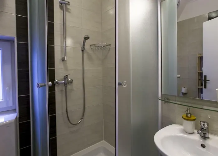 Julije Rooms Gostinjska kuća 3*