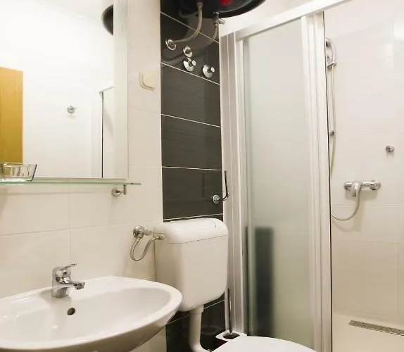 Gostinjska kuća Julije Rooms