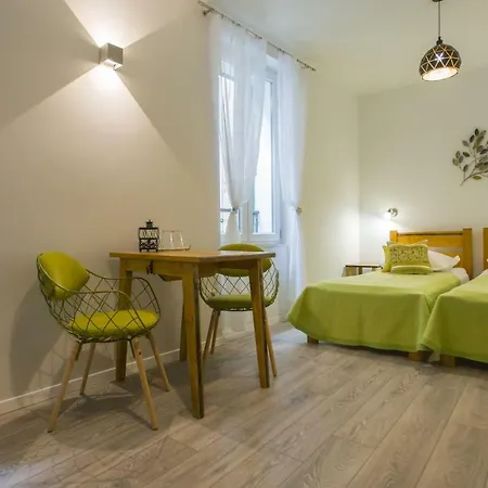 Guest house Julije Rooms 3*